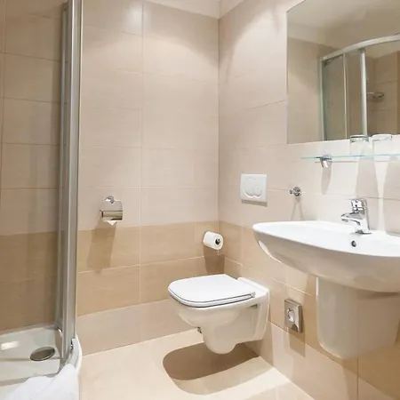 Gloria Hotel 4*