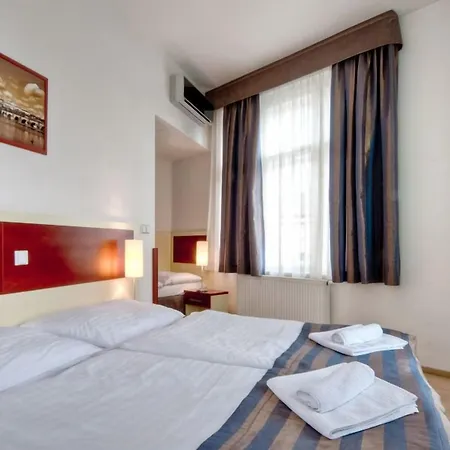 Gloria Hotel