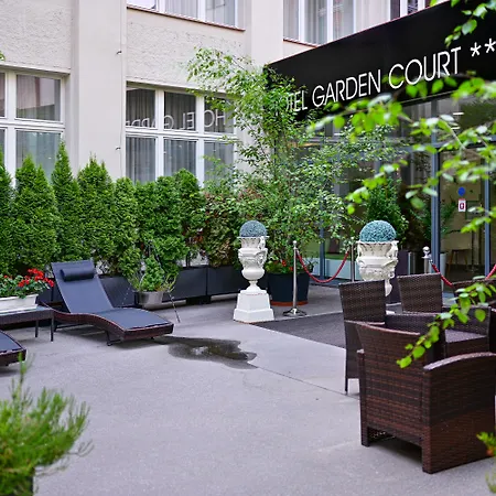 Garden Court Prága