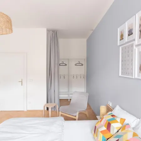 Apartment Next To Wenceslas Square By Days *