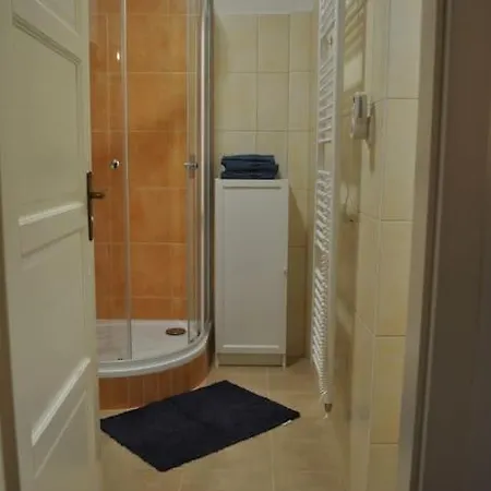 In 3 Apartment *