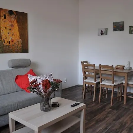 Apartment In 3 *