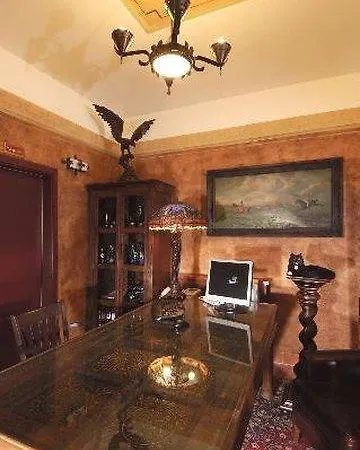 Hotel Ea Jeleni Dvur Castle