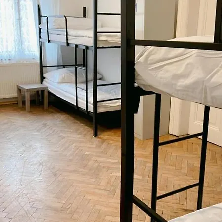 Jasmin Prague