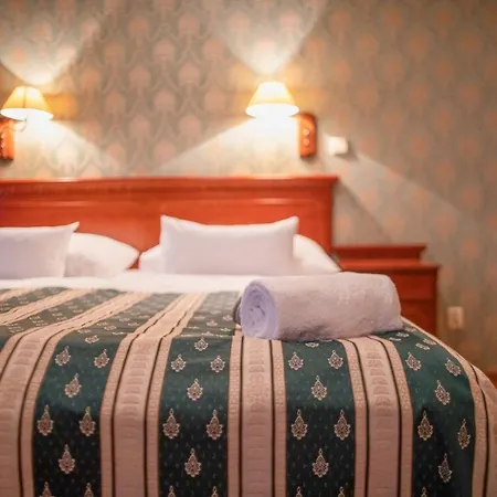 Hotel Grand Relax & Wellness & Beer & Thermal In Meteor Plaza - Since 1307 Praha