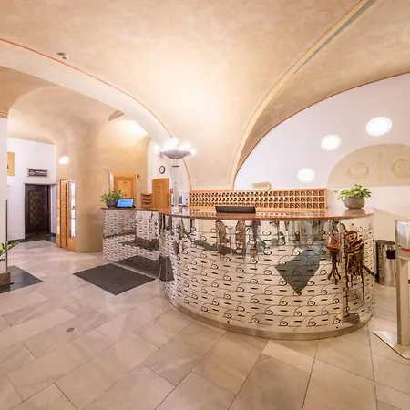 Hotel Grand Relax & Wellness & Beer & Thermal In Meteor Plaza - Since 1307 Praha