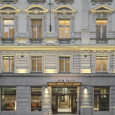 Hotel The Julius