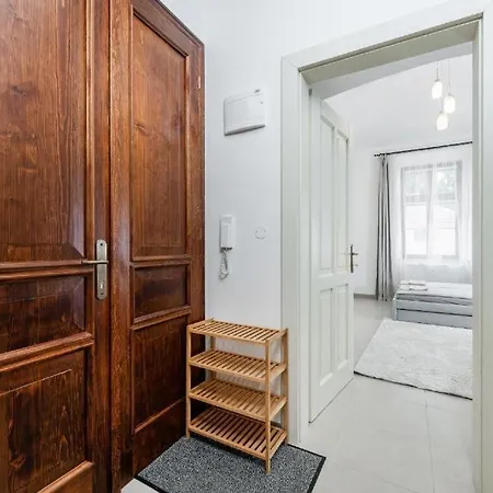 Appartamento Nice Apartman In New Town