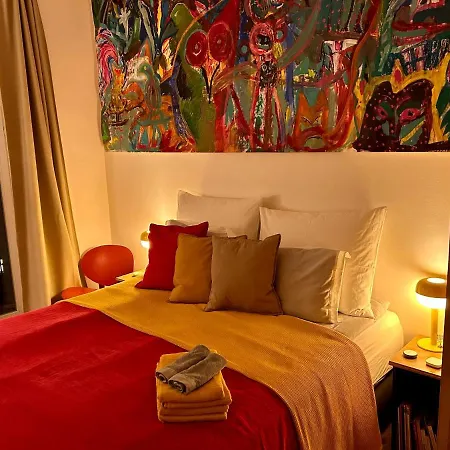 Balcony & King Size Bed * Praha