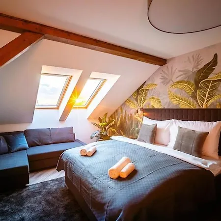 6br Castle V!ews A/c Luxury Dolce Apartament Praga