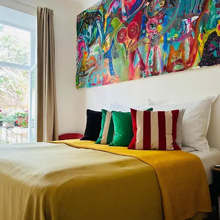 Apartmán Balcony & King Size Bed