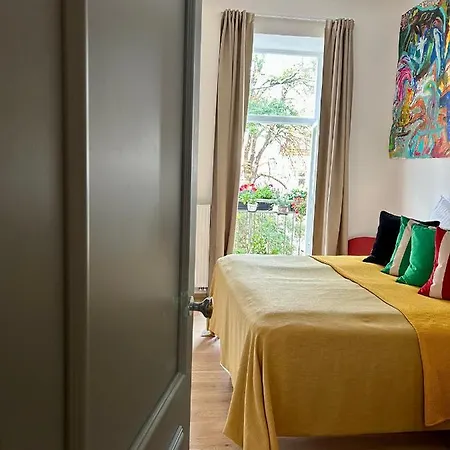 Balcony & King Size Bed * Praha