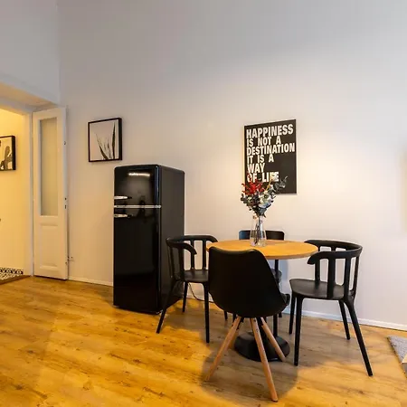Charming 1 Bedroom In The Center Of Apartment