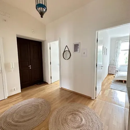 3bdr Bohemian Style Flat With Balcony Prague