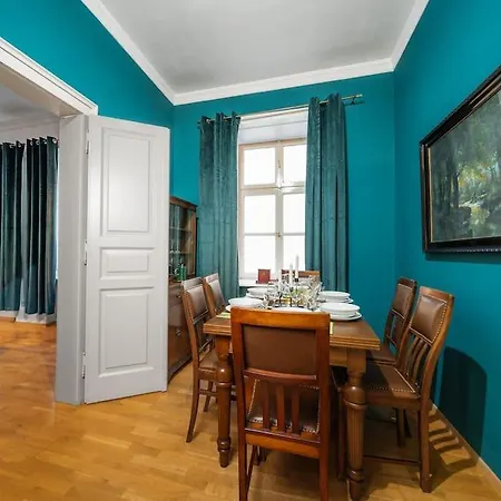 Charming Historic Duplex-prague1 Apartment *
