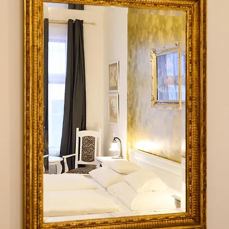 Hotel U Zlateho Jelena Praga