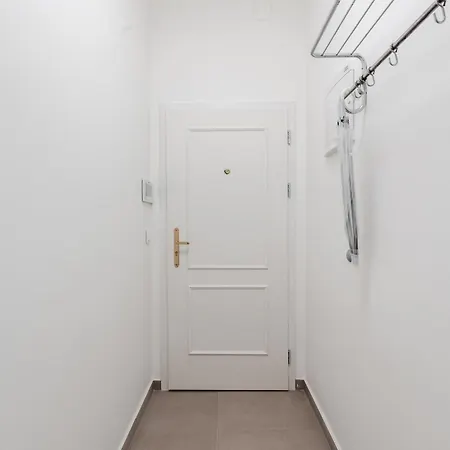 Charming In Spain St Apartment *