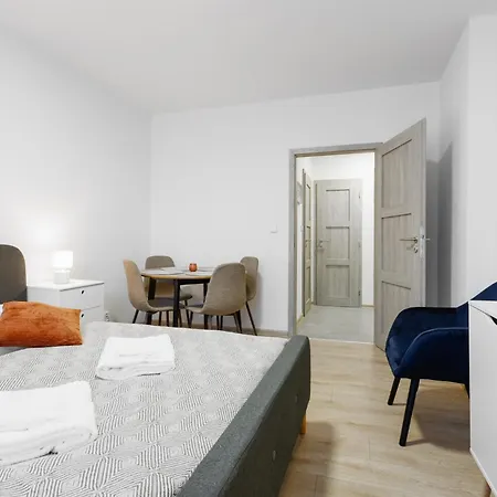 Appartamento 2 Bedrooms Near The Metro