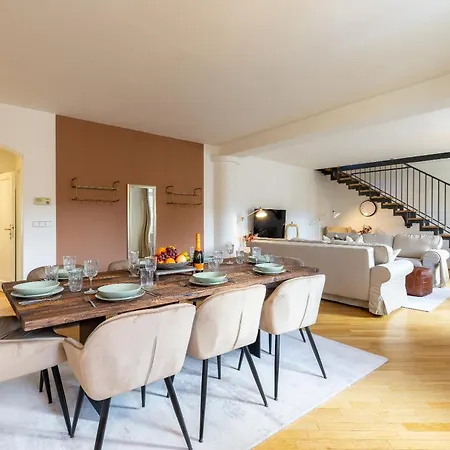 Luxury Retreat By Charles Bridge Prague