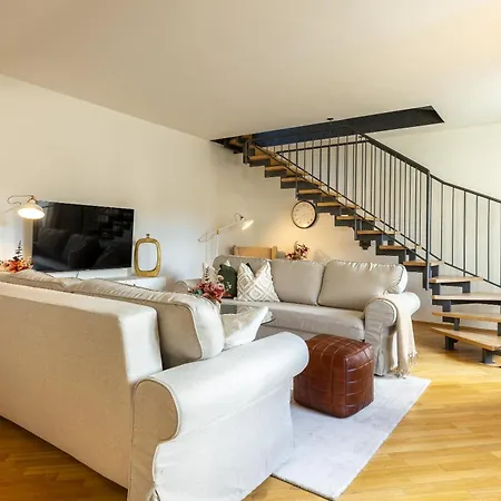 Luxury Retreat By Charles Bridge Apartment Prague