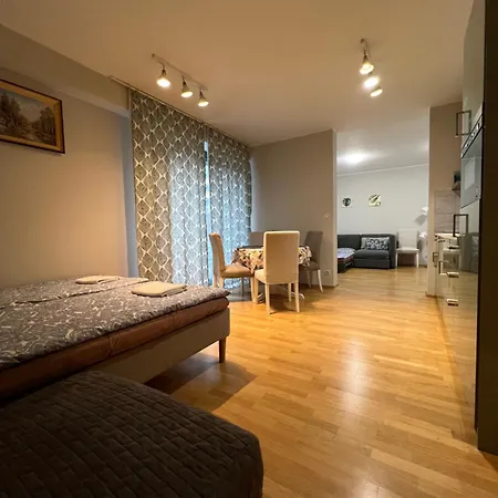 Apartment In Garden Towers