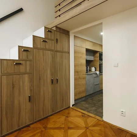 Cozy & Comfortable Walking Anywhere Want Sen Apartment