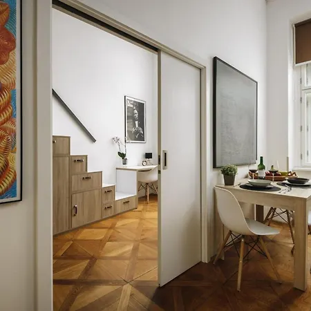 Cozy & Comfortable Walking Anywhere Want Sen Apartment *