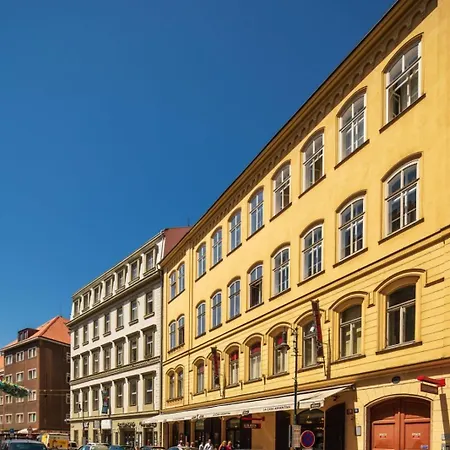 Apartment Quiet Center In Hip & Foodie Area Prague