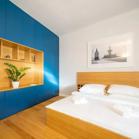 Quiet Center In Hip & Foodie Area Apartment Prague