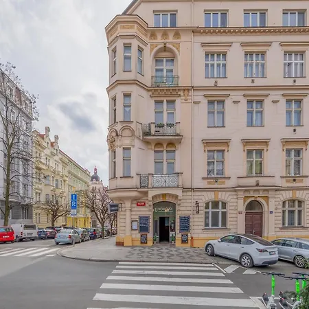 Vintage Vogue By Rentez Apartment Prague