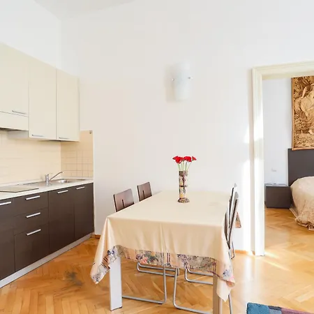 Biblion Apartment