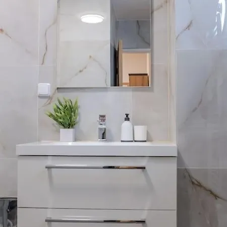 Apartment L'mai Riverside Prague