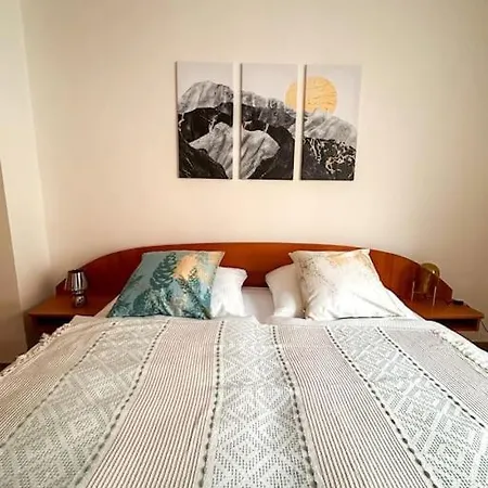 L'mai Riverside Apartment Prague