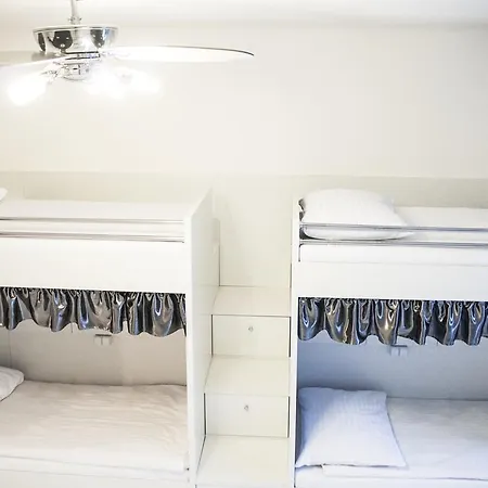 Apartamento Art-apartments Seifertova Praga