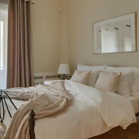 Lägenhet Wishlist Residences - Old Town Square *
