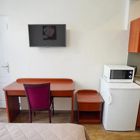 Elegant & Stylish Center Apartments! Prague