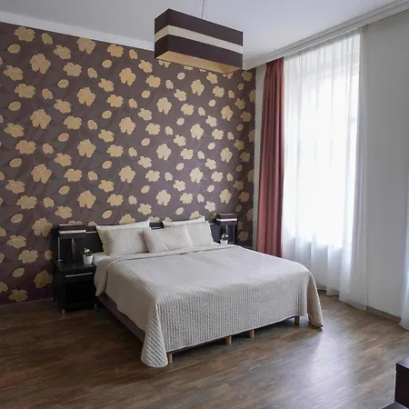 Apartment Elegant & Stylish Center Apartments!