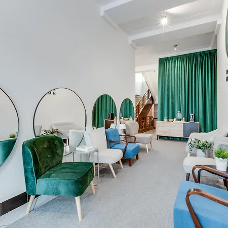 Aparthotel Riben House