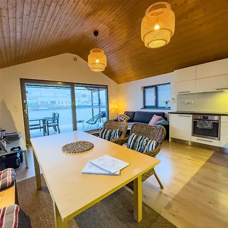Houseboat Franklin - Houseboats Benjamin & Franklin Botel *