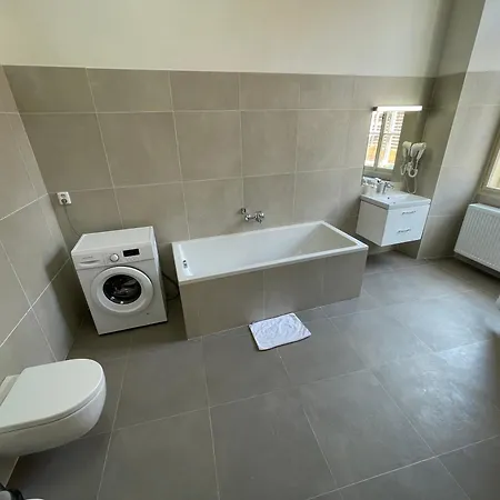 Aparthotel Old Town Square 4*