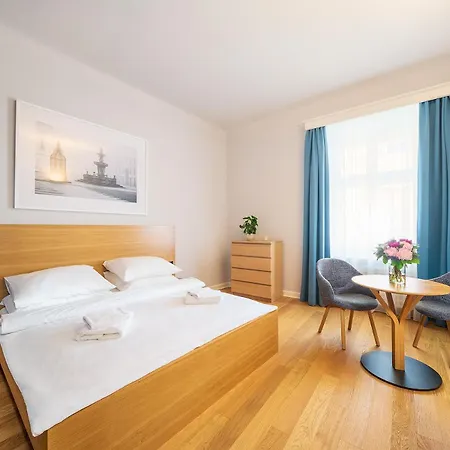 Apartment Quiet Center In Hip & Foodie Area *