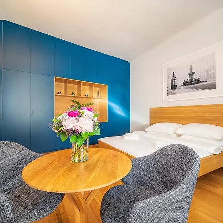 Apartment Quiet Center In Hip & Foodie Area
