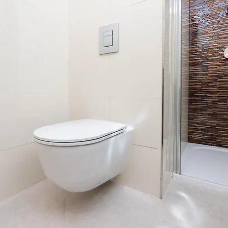 Petrska Apartment *