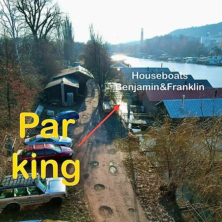 Houseboat Franklin - Houseboats Benjamin & Franklin Botel
