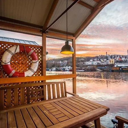 Houseboat Franklin - Houseboats Benjamin & Franklin * Prague
