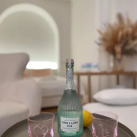 Urban Retreat I Modern Boho In Lovely Letna District - 10 Minutes From Old Town