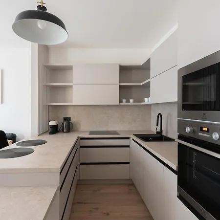 Apartament Jay *