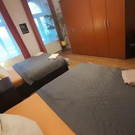 Family Flat 120m2, 2 Vinohrady Prag