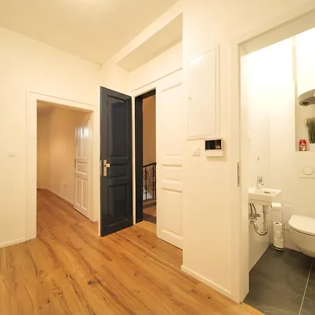 Apartment Majestic Square View Prague