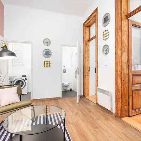 Apartment Next To Wenceslas Square By Days *